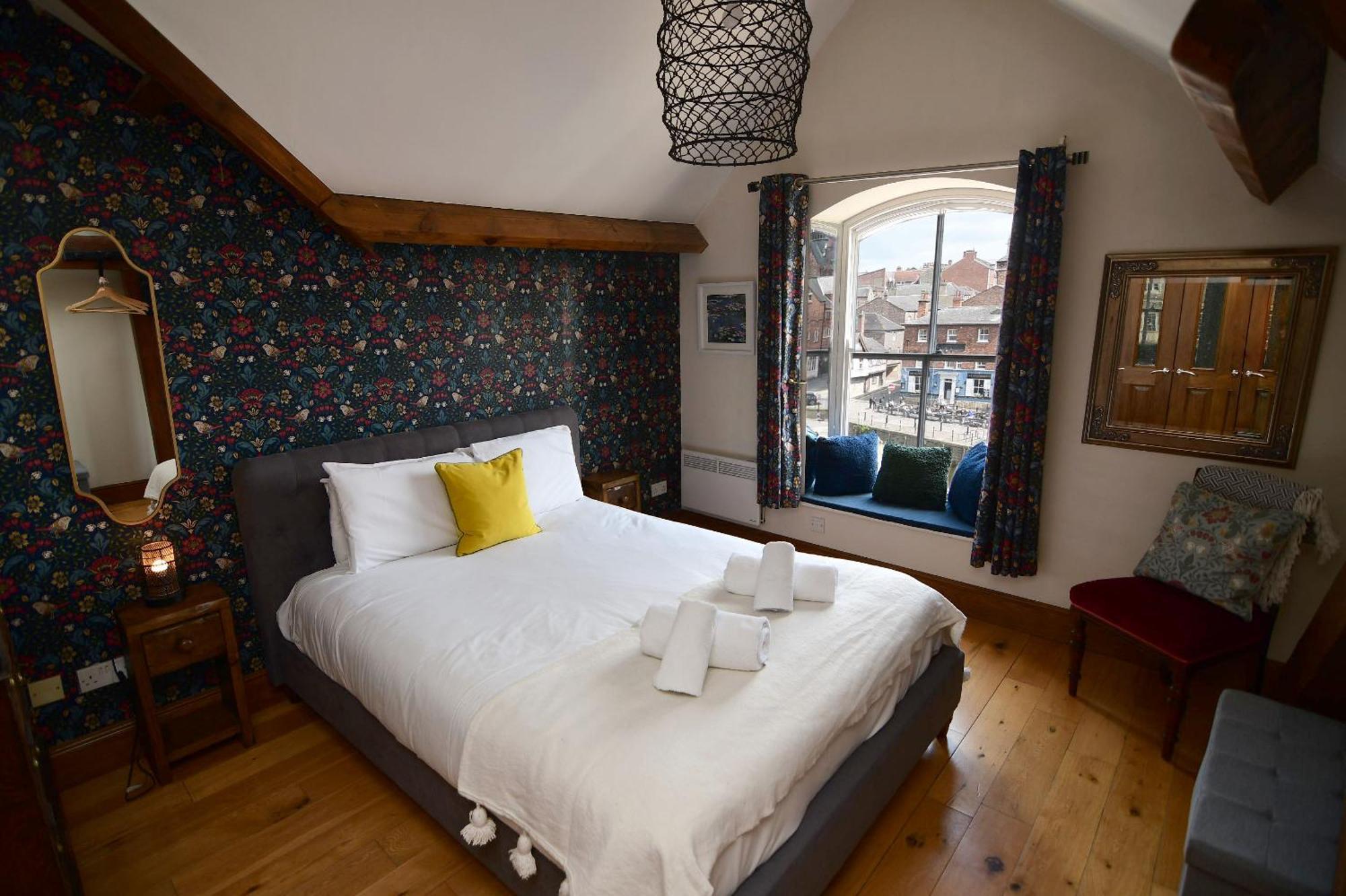 Apartment Loveyork Penthouse Riverside With Free Parking York